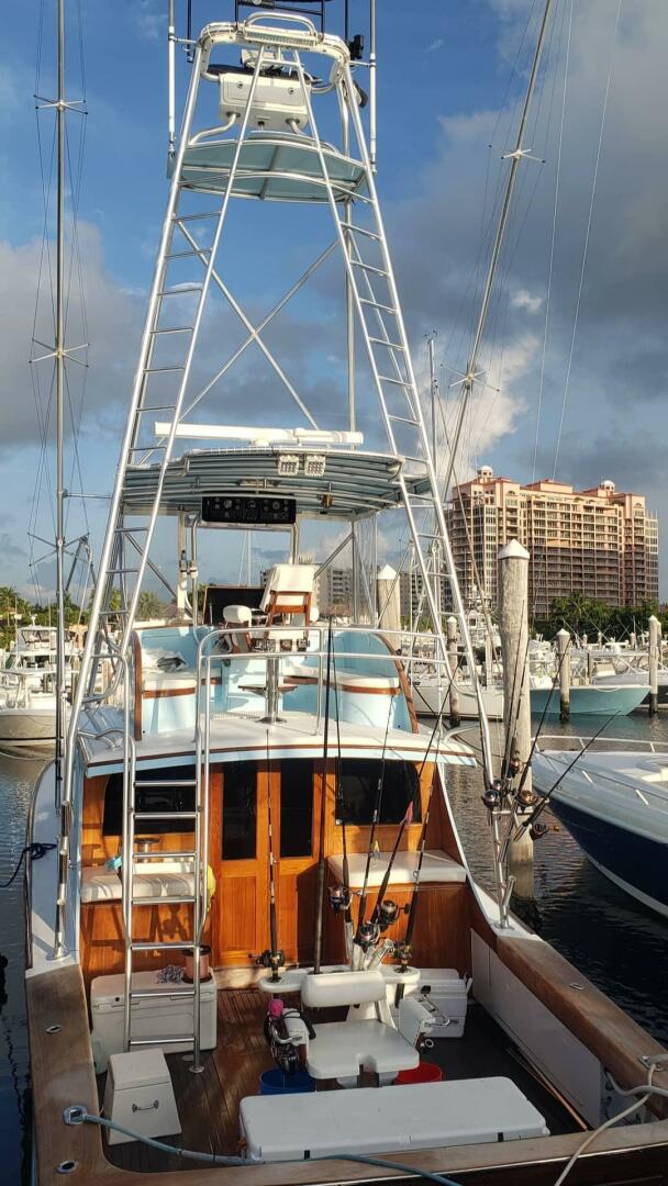 Cockpit and fishing rods